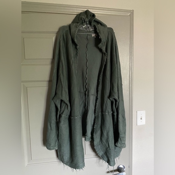 True craft tethered sweater - Picture 1 of 1